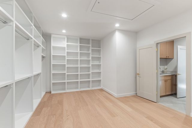 8931 San Fernando Way, Dallas, TX 75218