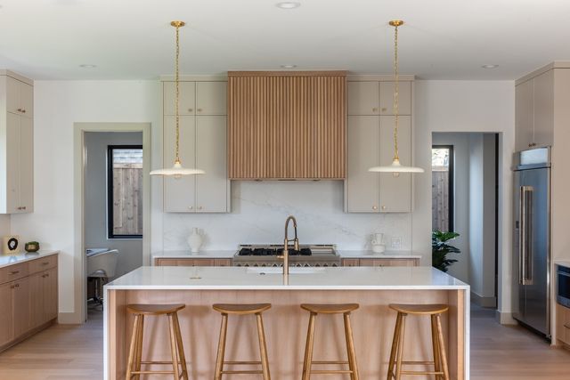 8931 San Fernando Way, Dallas, TX 75218