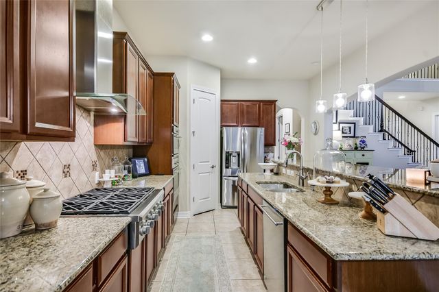 223 Lake Como DR, Austin, TX 78734