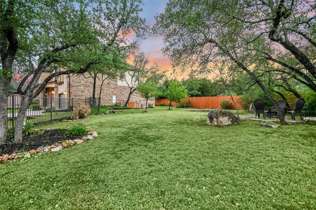 223 Lake Como DR, Austin, TX 78734