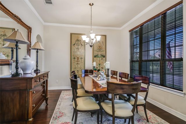 223 Lake Como DR, Austin, TX 78734