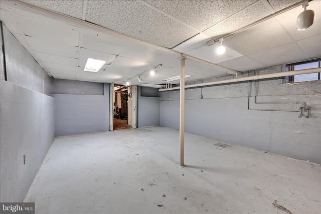 7 E PENN AVE, Cleona, PA 17042