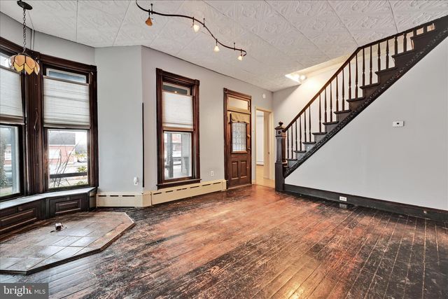 7 E PENN AVE, Cleona, PA 17042