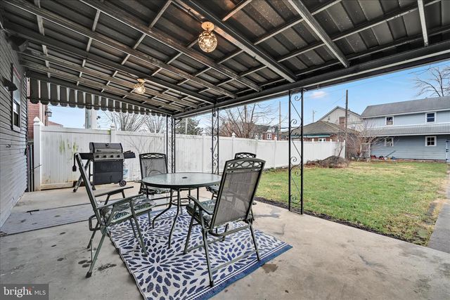 7 E PENN AVE, Cleona, PA 17042