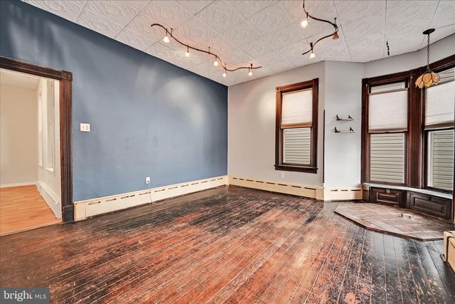 7 E PENN AVE, Cleona, PA 17042