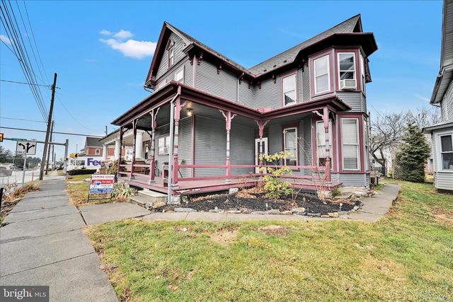 7 E PENN AVE, Cleona, PA 17042