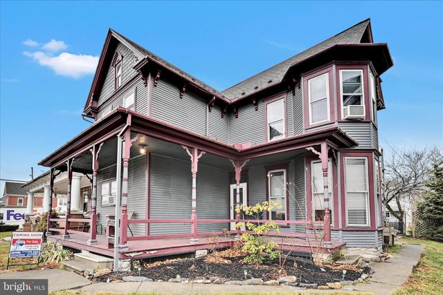 7 E PENN AVE, Cleona, PA 17042