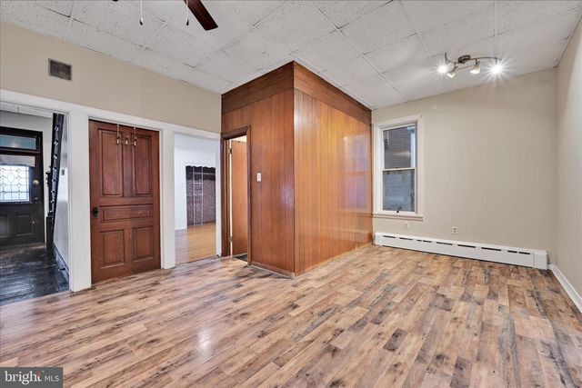 7 E PENN AVE, Cleona, PA 17042