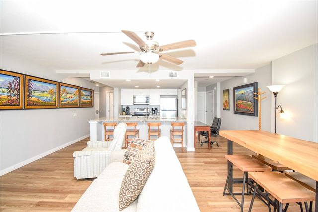 800 Sandcastle Dr 108, Port Aransas, TX 78373