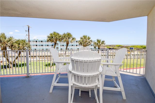 800 Sandcastle Dr 108, Port Aransas, TX 78373