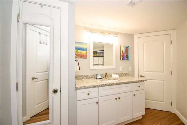 800 Sandcastle Dr 108, Port Aransas, TX 78373