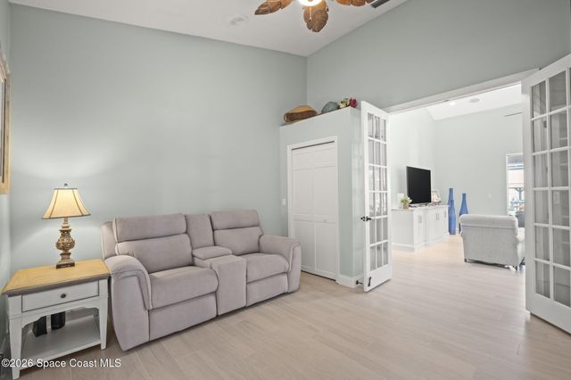 809 W Central Boulevard, Cape Canaveral, FL 32920