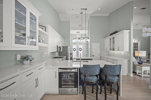 809 W Central Boulevard, Cape Canaveral, FL 32920