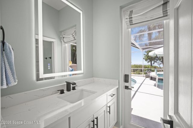 809 W Central Boulevard, Cape Canaveral, FL 32920