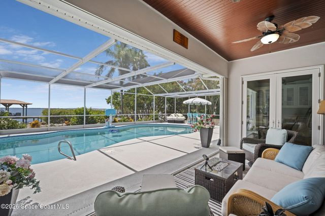 809 W Central Boulevard, Cape Canaveral, FL 32920