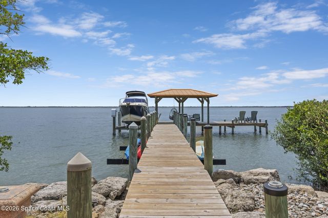 809 W Central Boulevard, Cape Canaveral, FL 32920