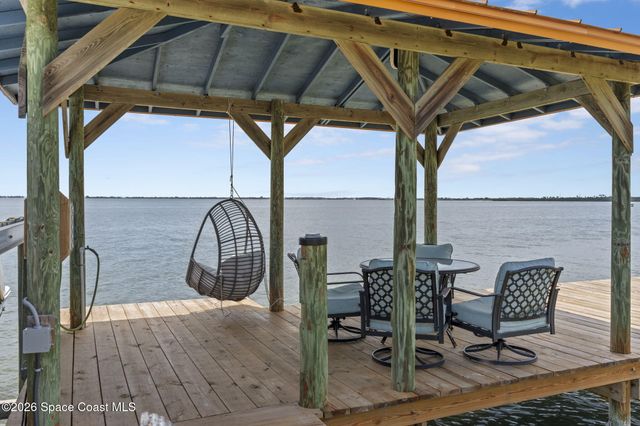 809 W Central Boulevard, Cape Canaveral, FL 32920