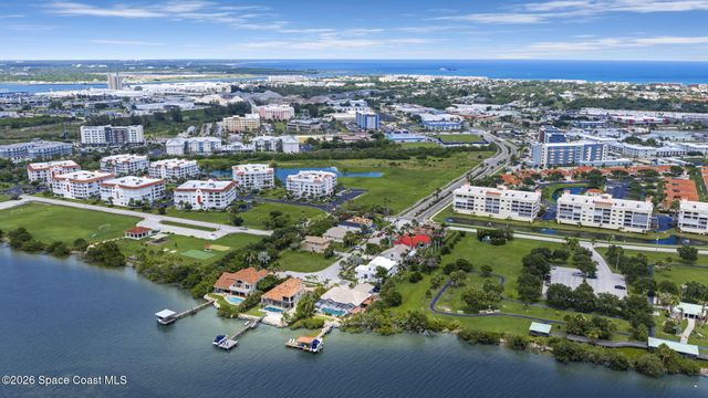 809 W Central Boulevard, Cape Canaveral, FL 32920