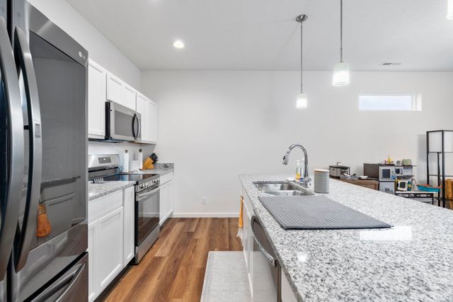 301 Folkston Way, Lafayette, IN 47905