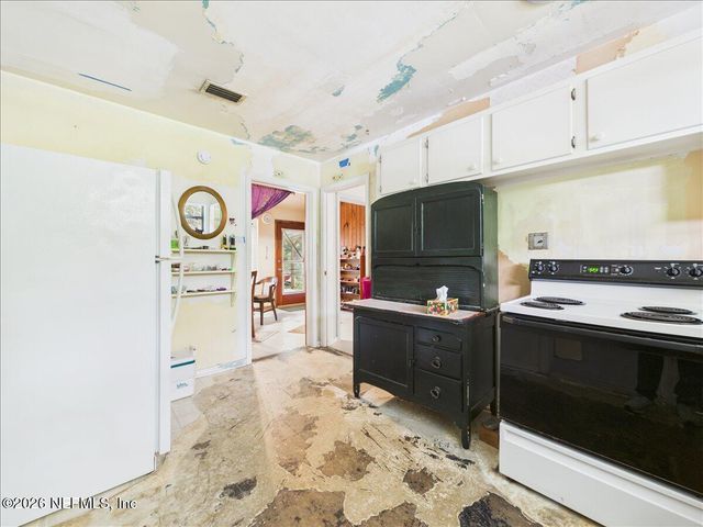 1123 OVINGTON Road S, Jacksonville, FL 32216