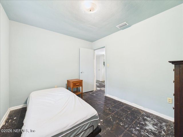 1123 OVINGTON Road S, Jacksonville, FL 32216