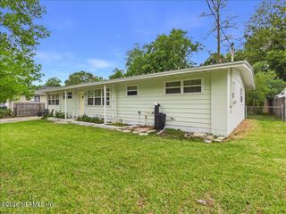 1123 OVINGTON Road S, Jacksonville, FL 32216
