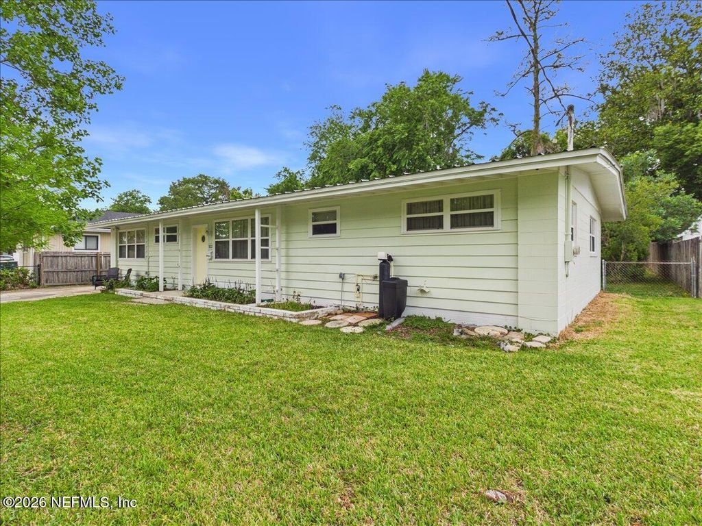 1123 OVINGTON Road S, Jacksonville, FL 32216