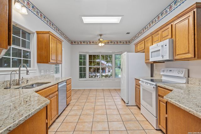 1220 Victory, Kerrville, TX 78028