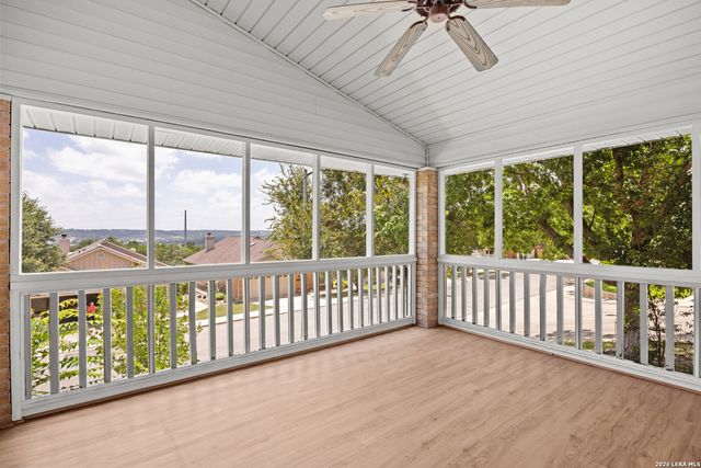 1220 Victory, Kerrville, TX 78028
