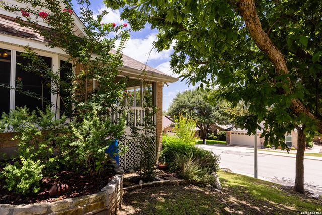 1220 Victory, Kerrville, TX 78028