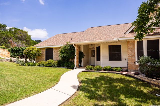 1220 Victory, Kerrville, TX 78028