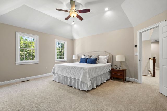 68 Quaker Lane, Bolton, MA 01740