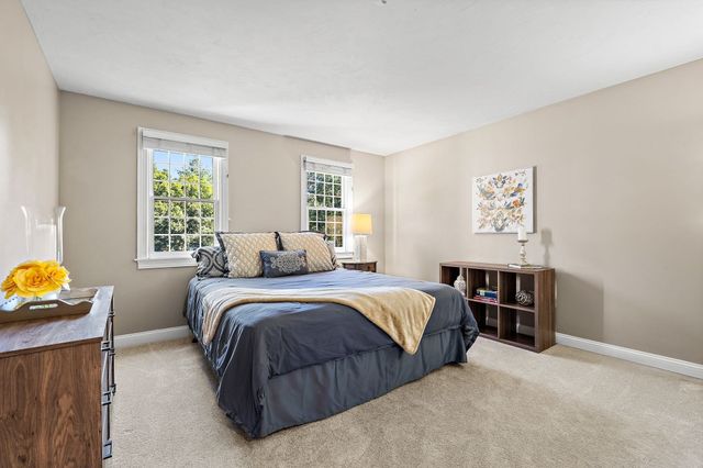 68 Quaker Lane, Bolton, MA 01740