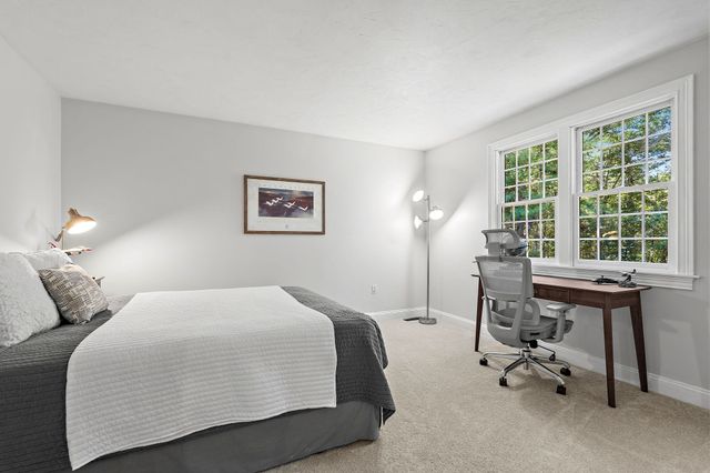 68 Quaker Lane, Bolton, MA 01740