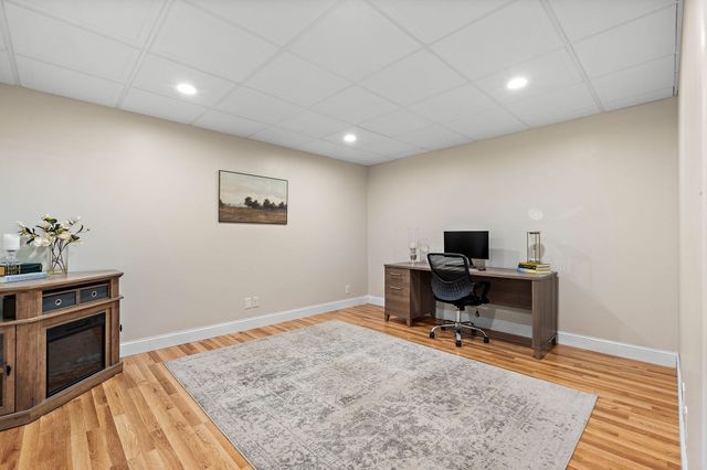 68 Quaker Lane, Bolton, MA 01740