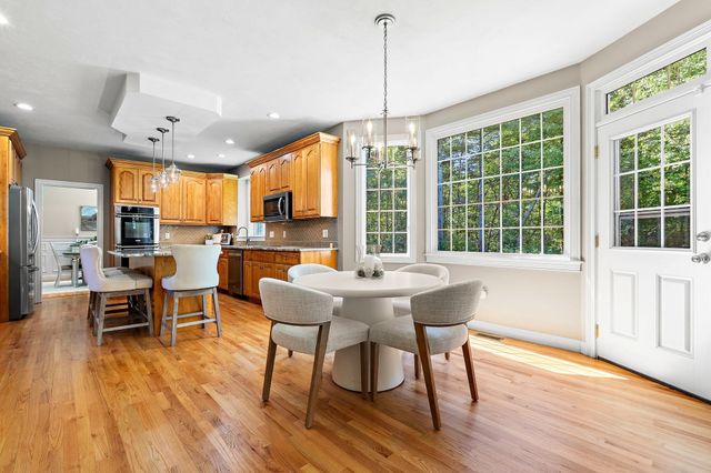 68 Quaker Lane, Bolton, MA 01740