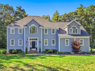 68 Quaker Lane, Bolton, MA 01740
