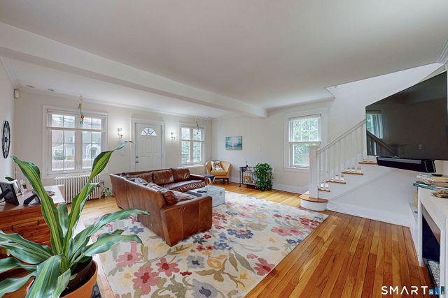 375 West Avenue, Darien, CT 06820