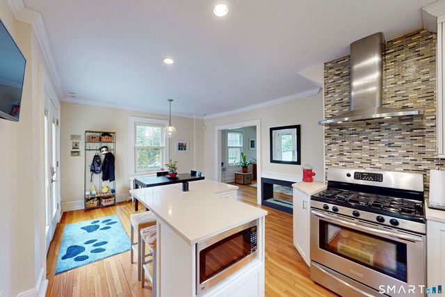 375 West Avenue, Darien, CT 06820