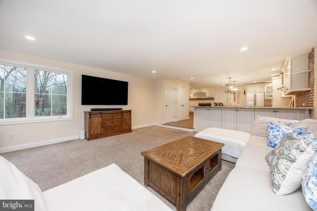 1196 EVANSBURG RD, Collegeville, PA 19426