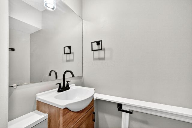 4720 Merrifield Place, 67, Columbus, OH 43220