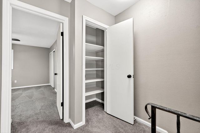 4720 Merrifield Place, 67, Columbus, OH 43220