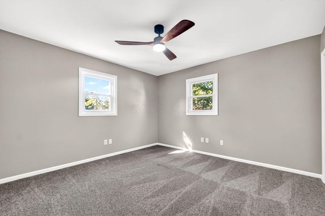 4720 Merrifield Place, 67, Columbus, OH 43220