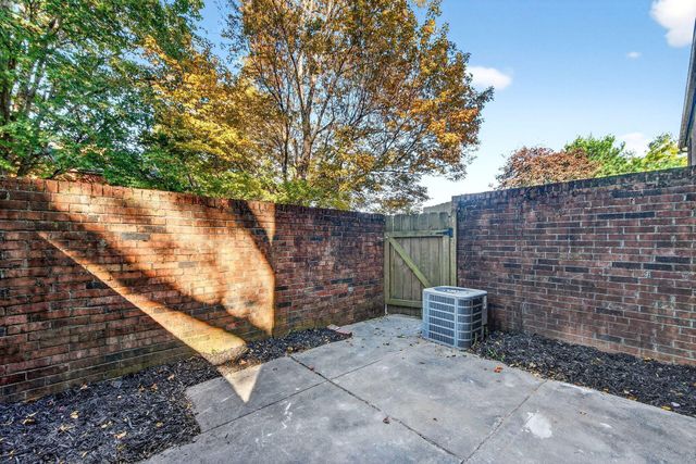 4720 Merrifield Place, 67, Columbus, OH 43220