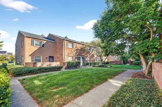 4720 Merrifield Place, 67, Columbus, OH 43220