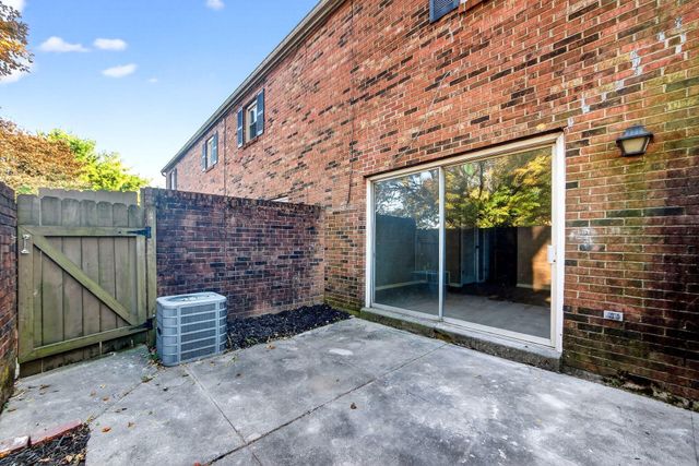 4720 Merrifield Place, 67, Columbus, OH 43220