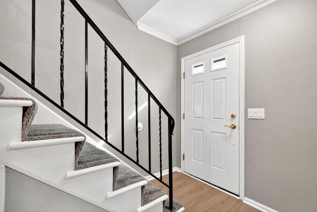 4720 Merrifield Place, 67, Columbus, OH 43220