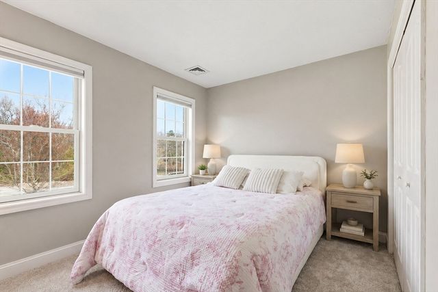 138 North St, Bellingham, MA 02019