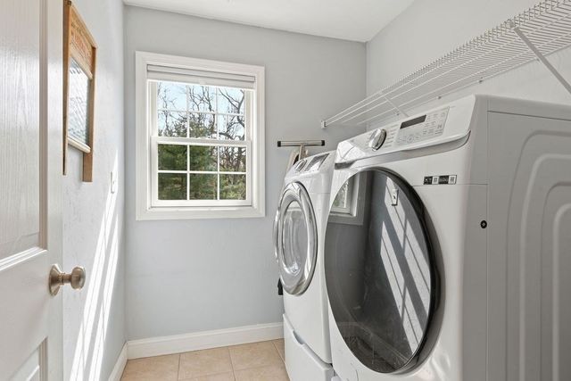 138 North St, Bellingham, MA 02019