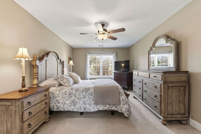 138 North St, Bellingham, MA 02019